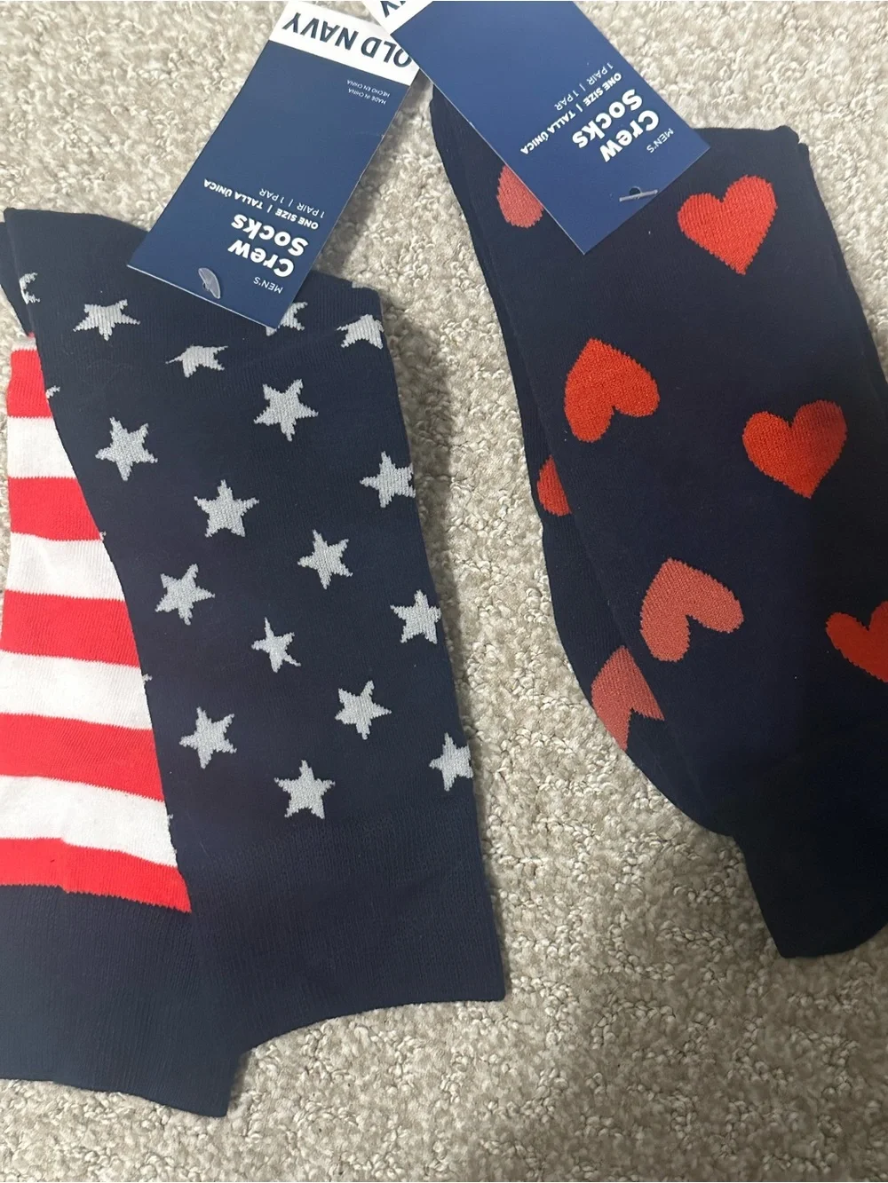 NWT OLD NAVY Men’s Crew Socks / 2 Pair/ Hearts, Stars & Stripes